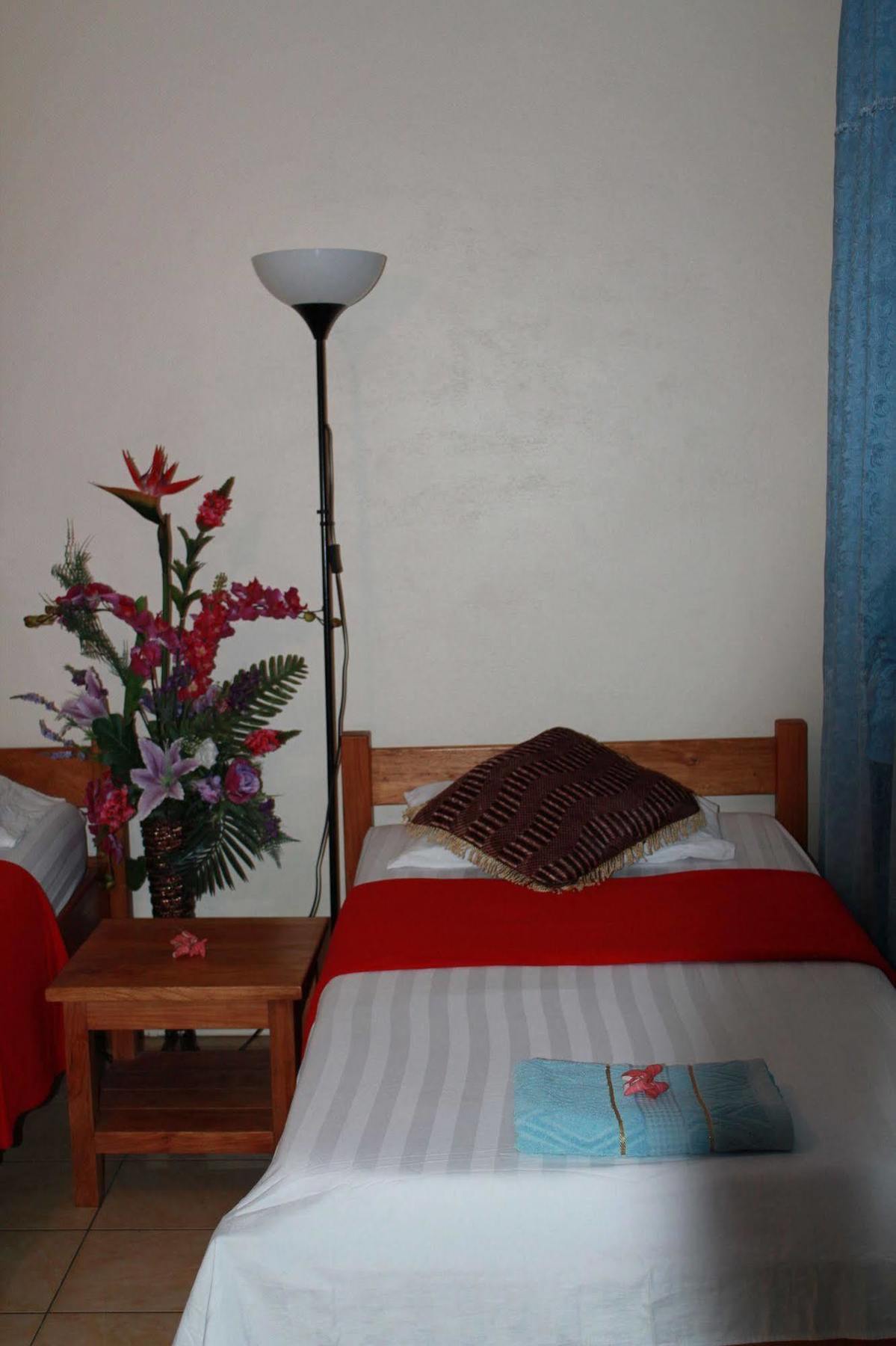 Pacific Paradise Motel Port Vila Kültér fotó