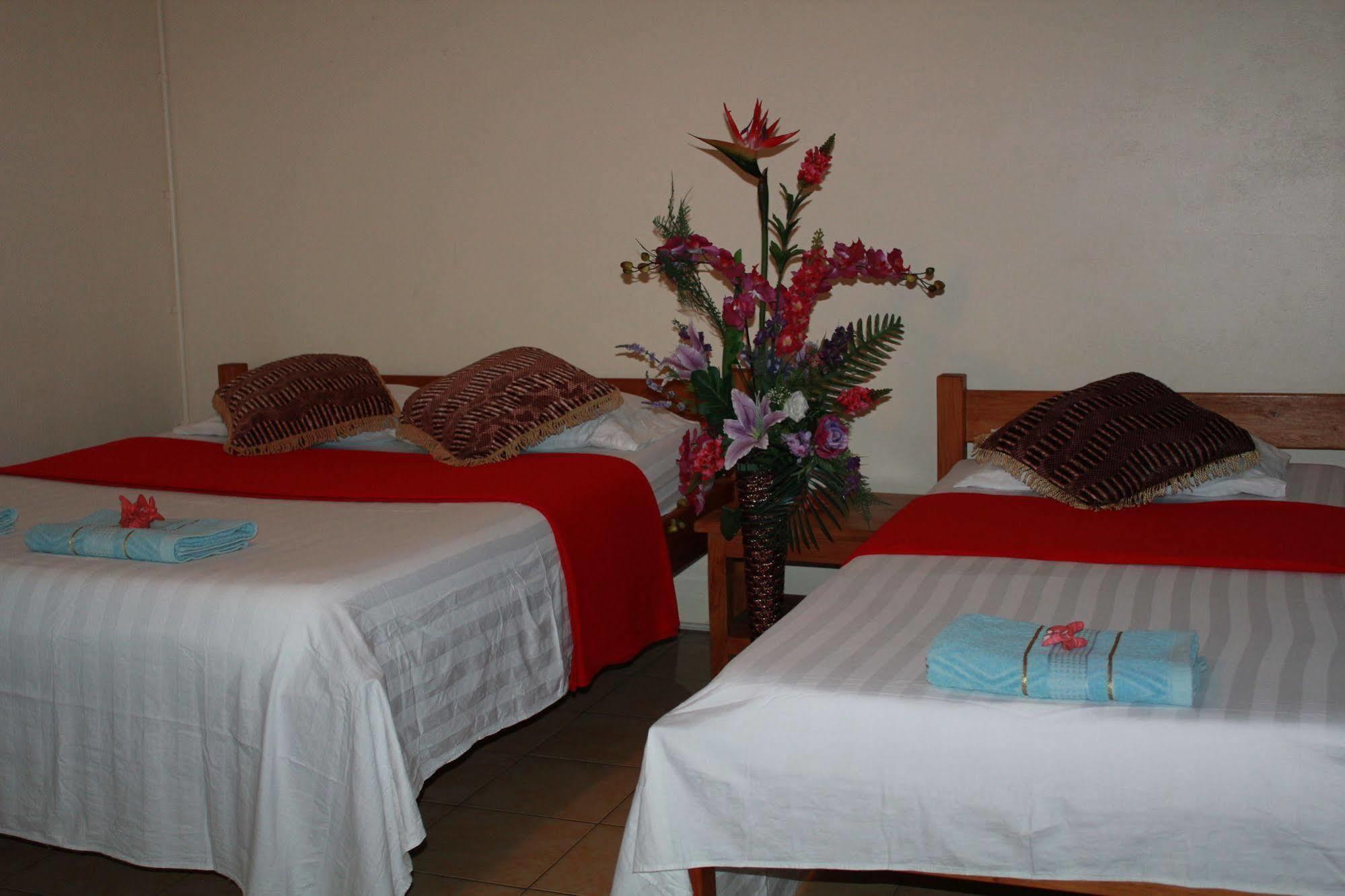 Pacific Paradise Motel Port Vila Kültér fotó